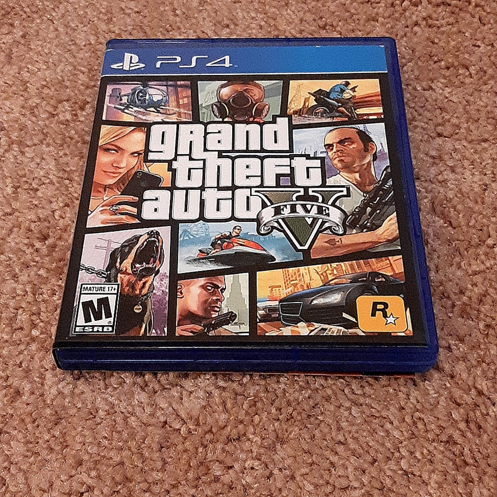Grand Theft Auto Five Video Game for PS4 (New w/case)